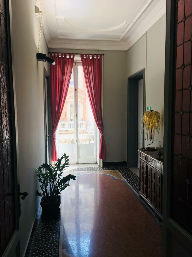 Check-Inn Rooms Genova Centro Exterior foto